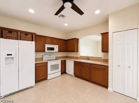 9575 Roundstone Cir, Fort Myers FL - photo 16 of 40