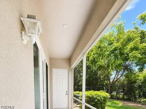 9575 Roundstone Cir, Fort Myers FL - photo 8 of 40