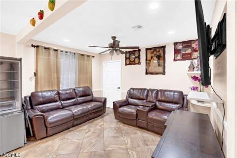 1847 Maple Dr, Fort Myers FL - photo 15 of 34