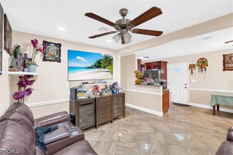 1847 Maple Dr, Fort Myers FL - photo 16 of 34