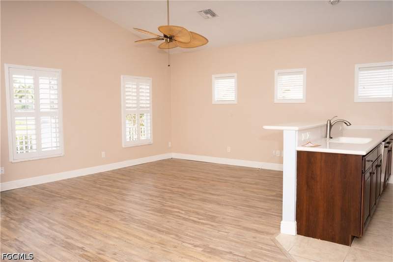 2 bedroom SingleFamilyResidence at 295 Destiny Cir, Celebration Cape, Cape Coral — photo 3