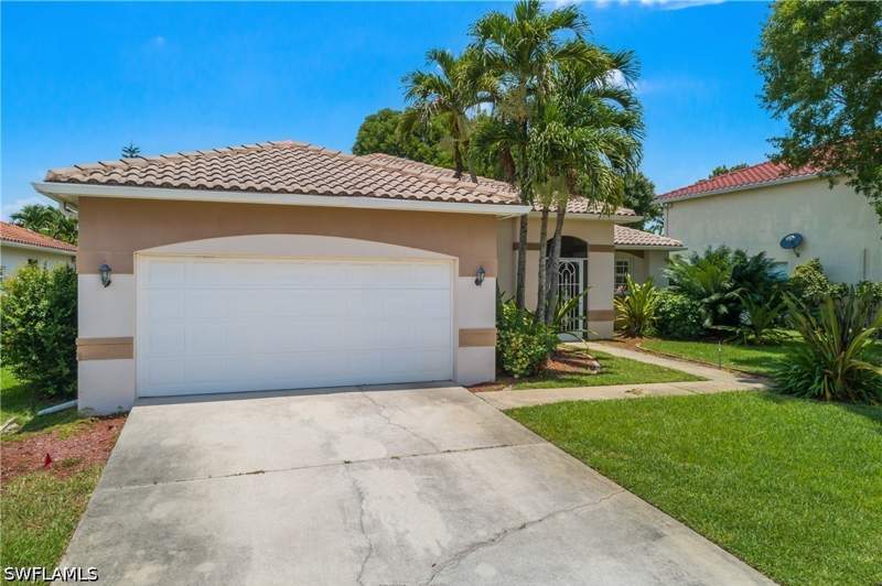 3 bedroom SingleFamilyResidence at 11082 Lakeland Cir, Silverlakes, Fort Myers — photo 3