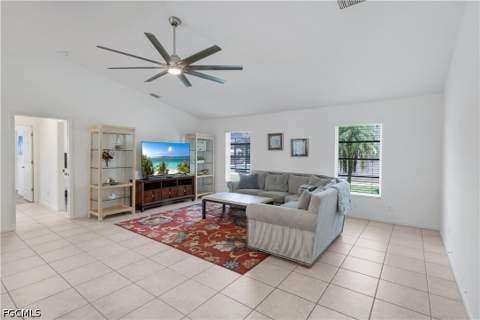 2526 SE 19th Pl, Cape Coral FL - photo 9 of 46