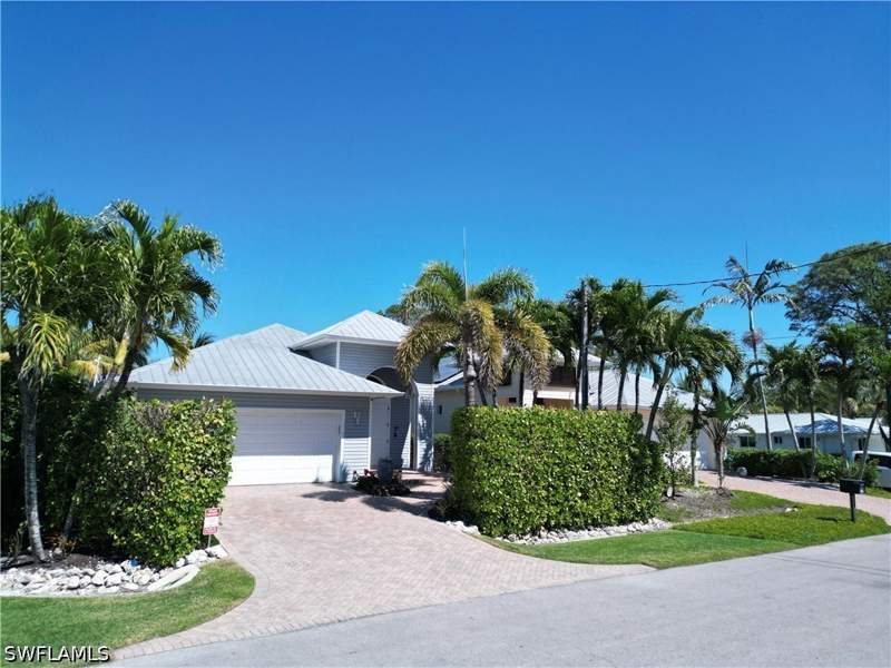 3 bedroom SingleFamilyResidence at 3005 Coco Ave, Sabal Shores, Naples — photo 4