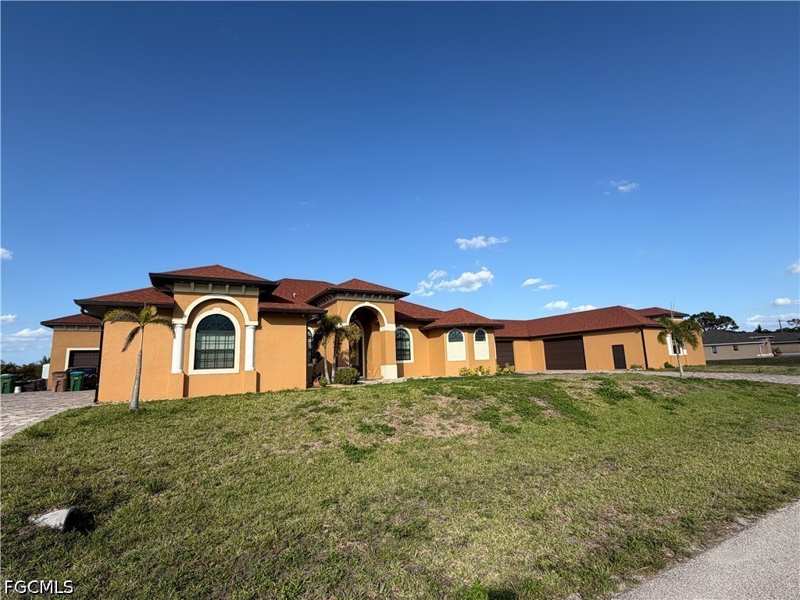 5 bedroom SingleFamilyResidence at 2633 NW 24th St, Cape Coral, Cape Coral — photo 1