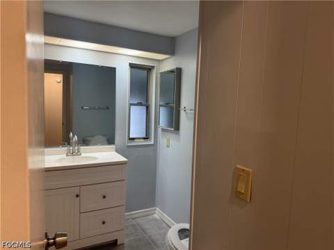 84 Poinsettia Dr, Fort Myers FL - photo 10 of 21