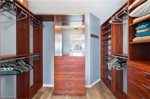 9101 Vanderbilt Dr 302, Naples FL - photo 15 of 28