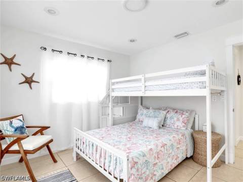 1268 Lake Shore Dr, Naples FL - photo 11 of 18