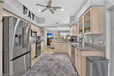 4139 NE 9th Ave, Cape Coral FL - photo 15 of 50
