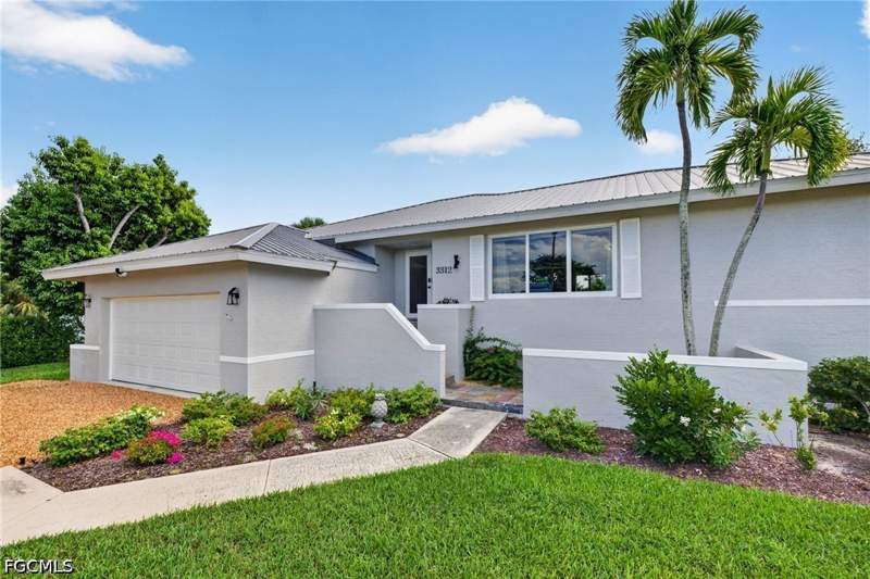 4 bedroom SingleFamilyResidence at 3312 Saint Kilda Rd, Bright Water, Sanibel — photo 3