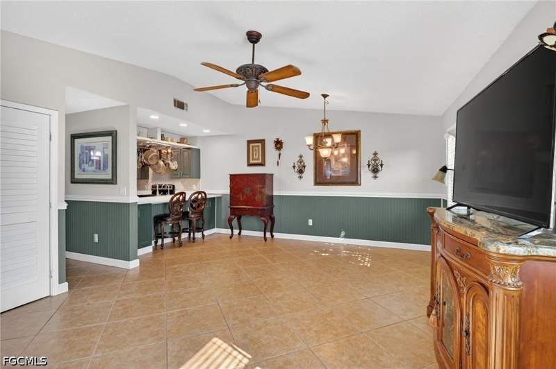 2 bedroom Attached at 17313 Birchwood Ln, Royal Woods, Fort Myers — photo 4