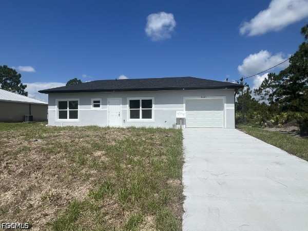 1 bedroom SingleFamilyResidence at 4605 Karen Ave N, Lehigh Acres, Lehigh Acres — photo 1
