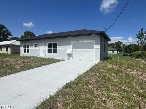 1 bedroom SingleFamilyResidence at 4605 Karen Ave N, Lehigh Acres, Lehigh Acres — photo 2