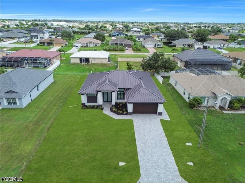 4 bedroom SingleFamilyResidence at 2204 NW 5th Ter, Cape Coral, Cape Coral — photo 4