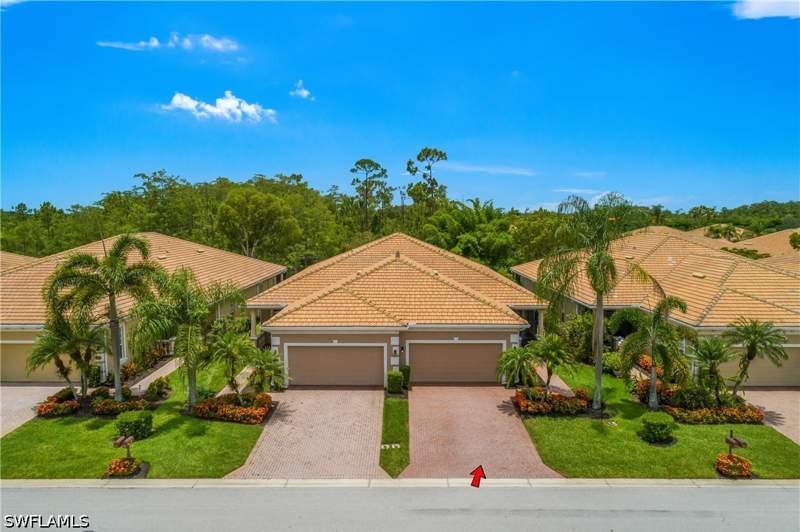 3 bedroom Attached at 21048 Cosenza CT, BELLA TERRA, Estero — photo 3