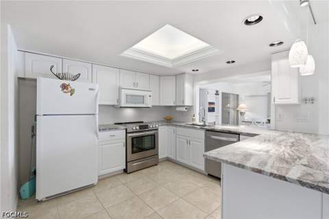 4933 Triton Ct W, Cape Coral FL - photo 17 of 50