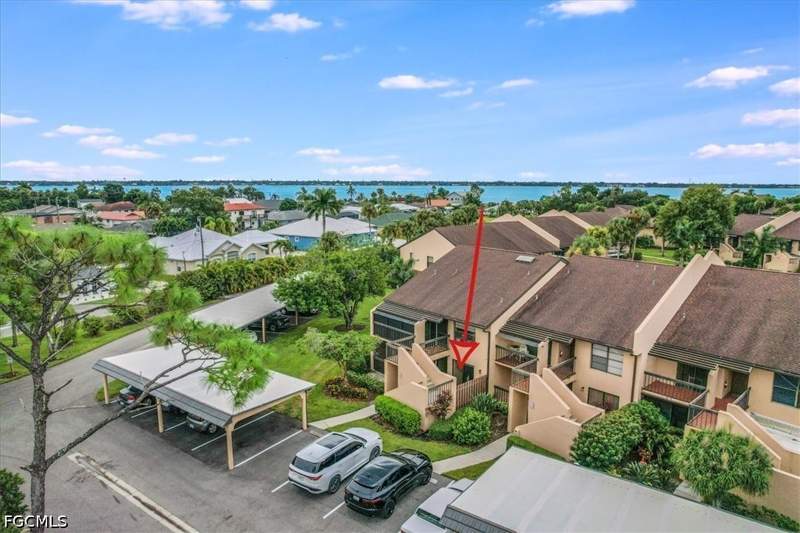 2 bedroom Condominium at 15460 Admiralty Cir 6, Admiralty Yacht & Racquet Club, North Fort Myers — photo 4