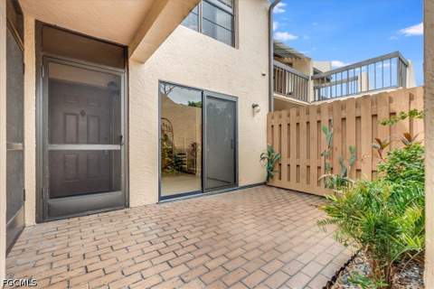 15460 Admiralty Cir 6, North Fort Myers FL - photo 7 of 45