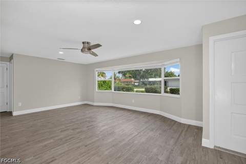 1628 N Flossmoor Rd, Fort Myers FL - photo 12 of 38