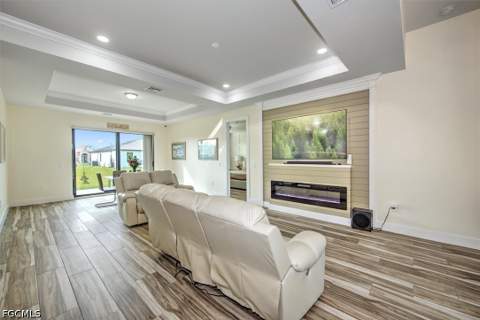 6137 Holt Ct, Fort Myers FL - photo 6 of 27