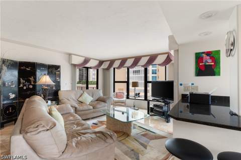 4451 Gulf Shore Blvd N 505, Naples FL - photo 15 of 39