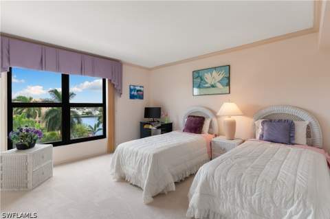 4451 Gulf Shore Blvd N 505, Naples FL - photo 6 of 39