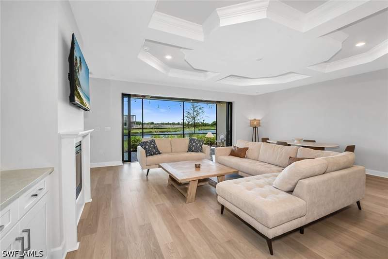 2 bedroom Townhouse at 15324 Lucerna St 102, Esplanade By The Islands, Naples — photo 5