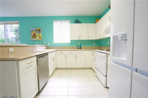 8471 Southbridge Dr 4, Estero FL - photo 11 of 41