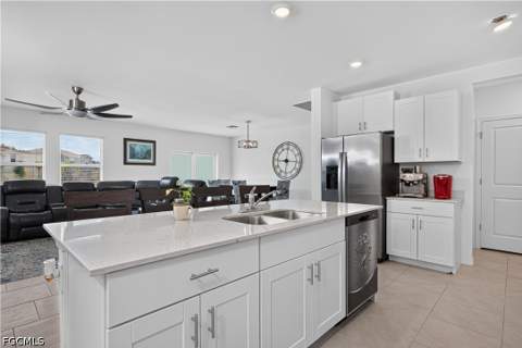 12075 Savanna Lakes Blvd, Lehigh Acres FL - photo 13 of 39