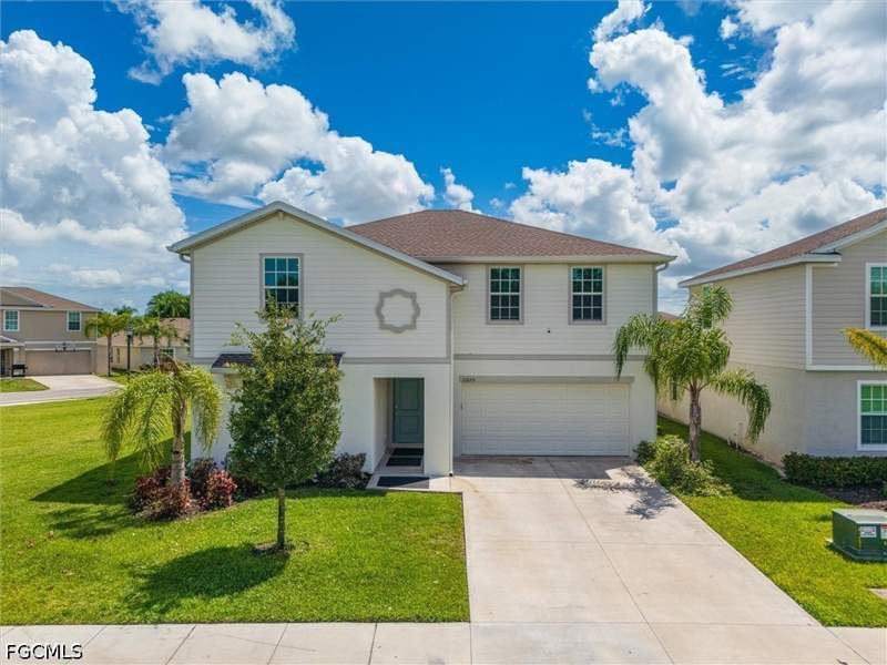 6 bedroom SingleFamilyResidence at 12075 Savanna Lakes Blvd, Savanna Lakes, Lehigh Acres — photo 2
