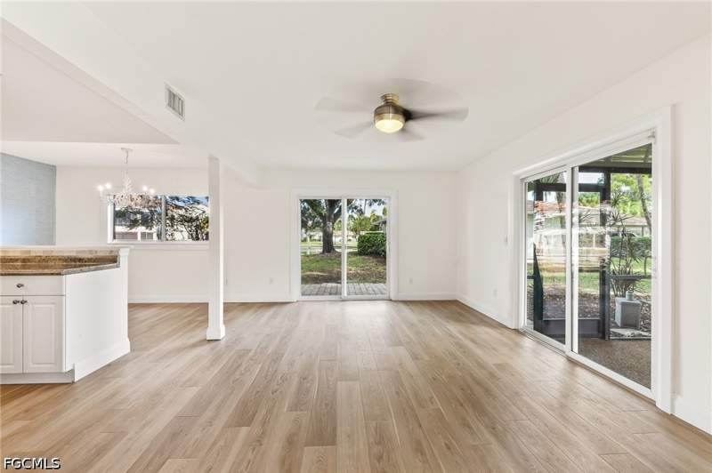 2 bedroom Townhouse at 4277 Island Cir 1, Caloosa Bayview, Fort Myers — photo 4