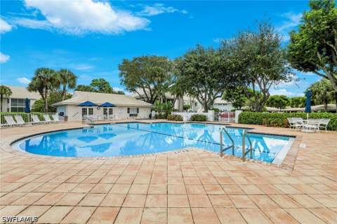 788 Willowbrook Dr 502, Naples FL - photo 18 of 23