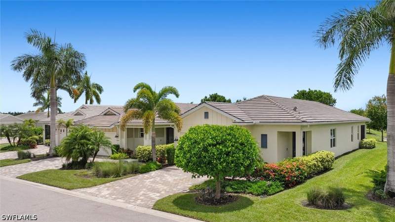 3 bedroom SingleFamilyResidence at 28269 Seasons Tide Ave, Seasons At Bonita, Bonita Springs — photo 2