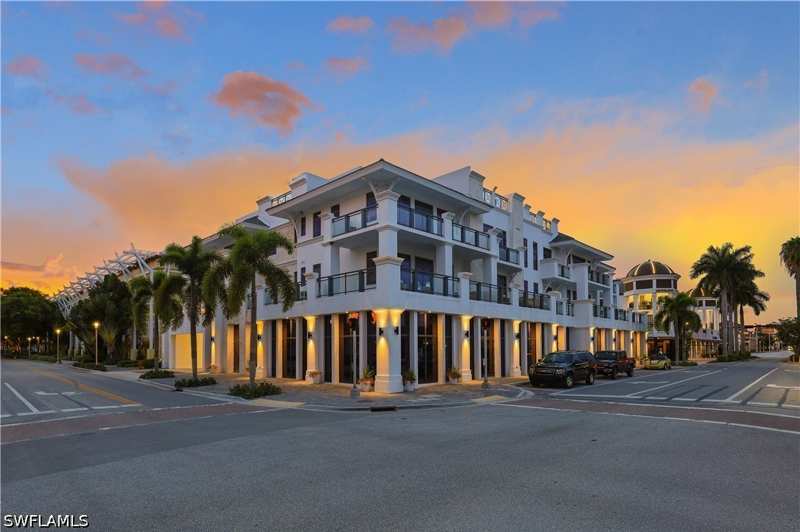 3 bedroom Condominium at 875 6th Ave S 304, Olde Naples, Naples — photo 1