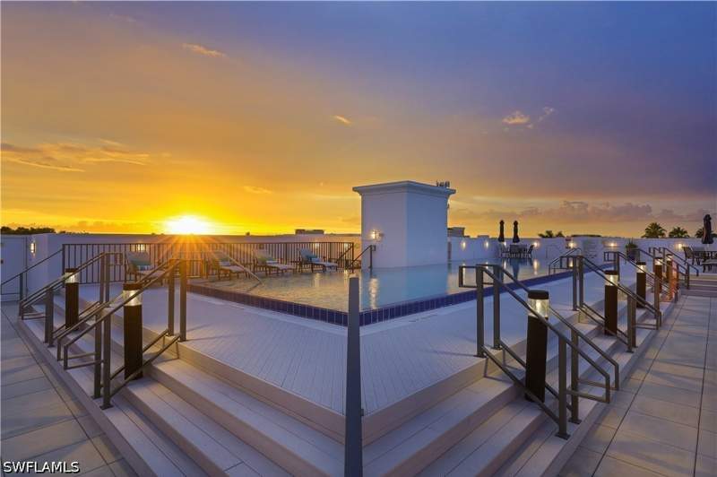 3 bedroom Condominium at 875 6th Ave S 304, Olde Naples, Naples — photo 2