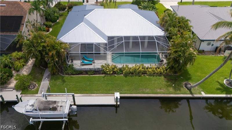 3 bedroom SingleFamilyResidence at 4916 SW 11th Pl, Cape Coral, Cape Coral — photo 2