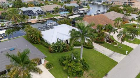 4916 SW 11th Pl, Cape Coral FL - photo 6 of 42