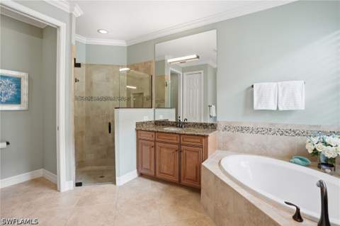3054 Aviamar Cir, Naples FL - photo 16 of 41