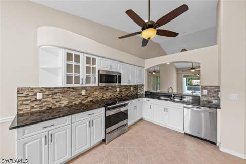 8471 Ibis Cove Cir M677, Naples FL - photo 7 of 28