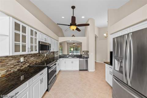 8471 Ibis Cove Cir M677, Naples FL - photo 8 of 28