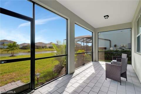 2122 Hamlin St, Naples FL - photo 7 of 30