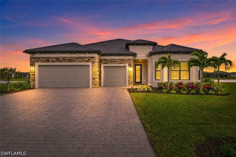 3 bedroom SingleFamilyResidence at 18236 Killinton Ct, Verdana Village, Estero — photo 1