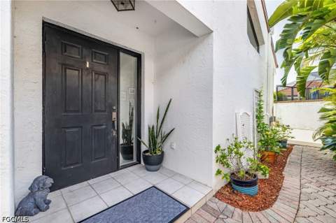 5501 Harbour Castle Dr, Fort Myers FL - photo 10 of 49
