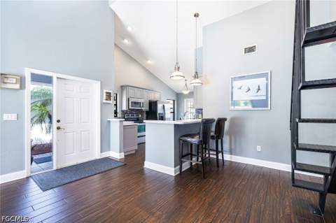 5501 Harbour Castle Dr, Fort Myers FL - photo 12 of 49