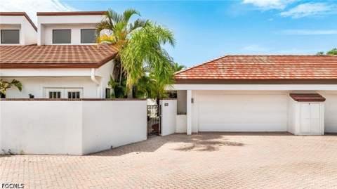 5501 Harbour Castle Dr, Fort Myers FL - photo 6 of 49
