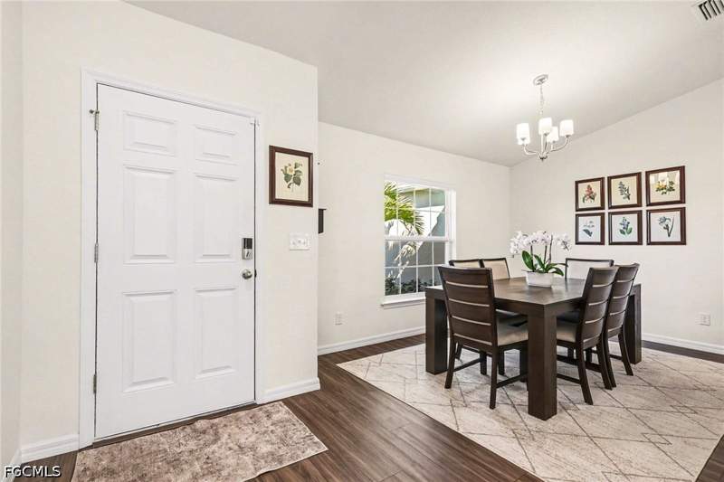 4 bedroom SingleFamilyResidence at 318 NW 4th St, Cape Coral, Cape Coral — photo 4