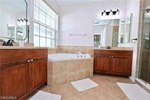 15578 Vallecas Ln, Naples FL - photo 14 of 31