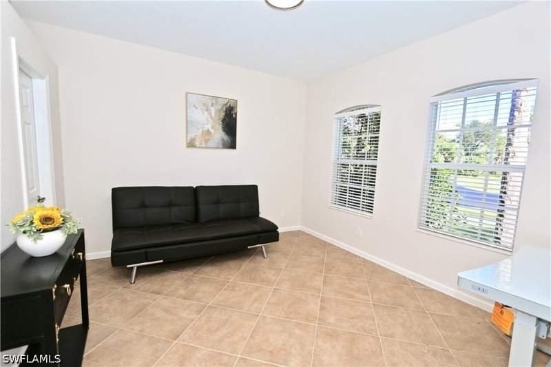 5 bedroom SingleFamilyResidence at 15578 Vallecas Ln, Delasol, Naples — photo 3