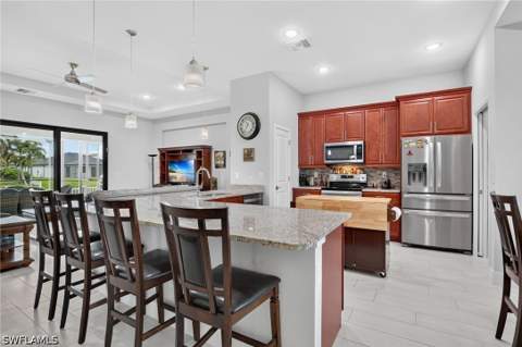 307 Gleason Pkwy, Cape Coral FL - photo 11 of 46
