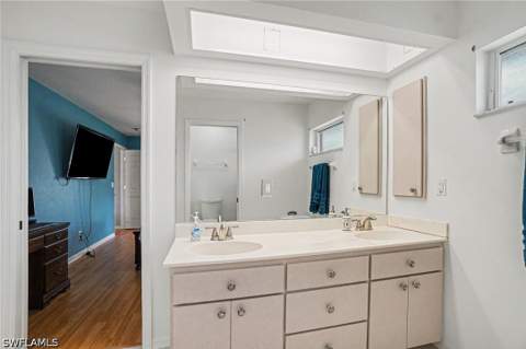 1714 SE 21st Ter, Cape Coral FL - photo 13 of 38